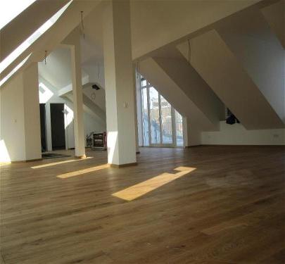 Eiche Landhausdiele massiv 28mm ge�lt